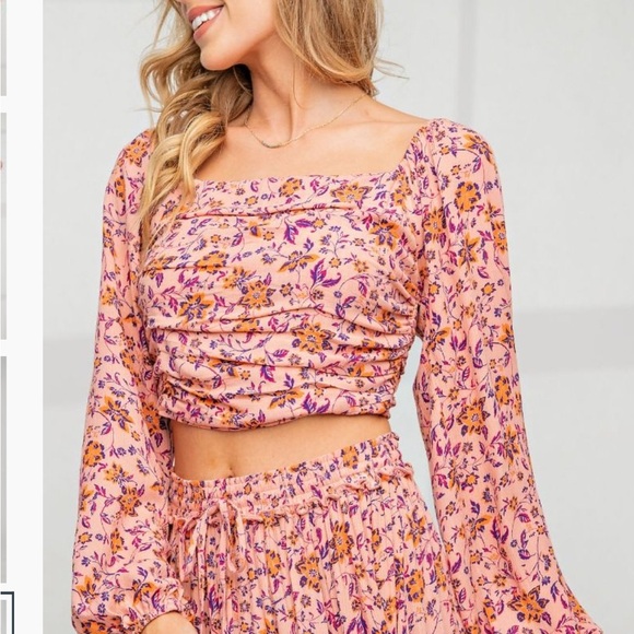 “Flower me Pretty set”: flowy pants with matching top. NWT - Picture 3 of 10